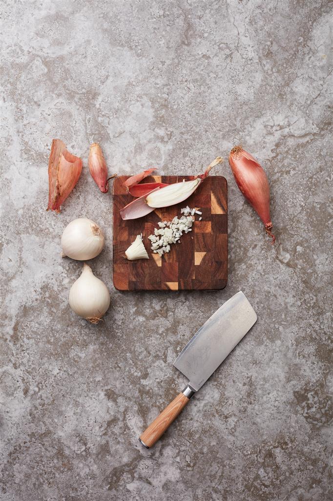 VINGA Cotomino end-grain cutting board, mini - illuminated
