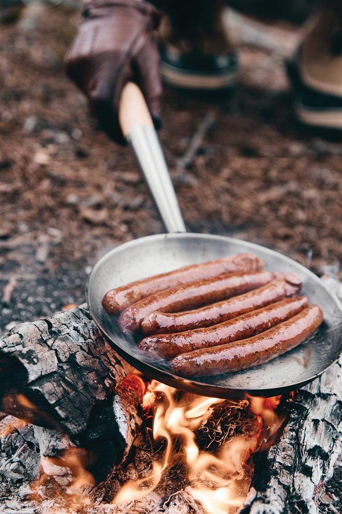 VINGA Vici Outdoor Pan - illuminated