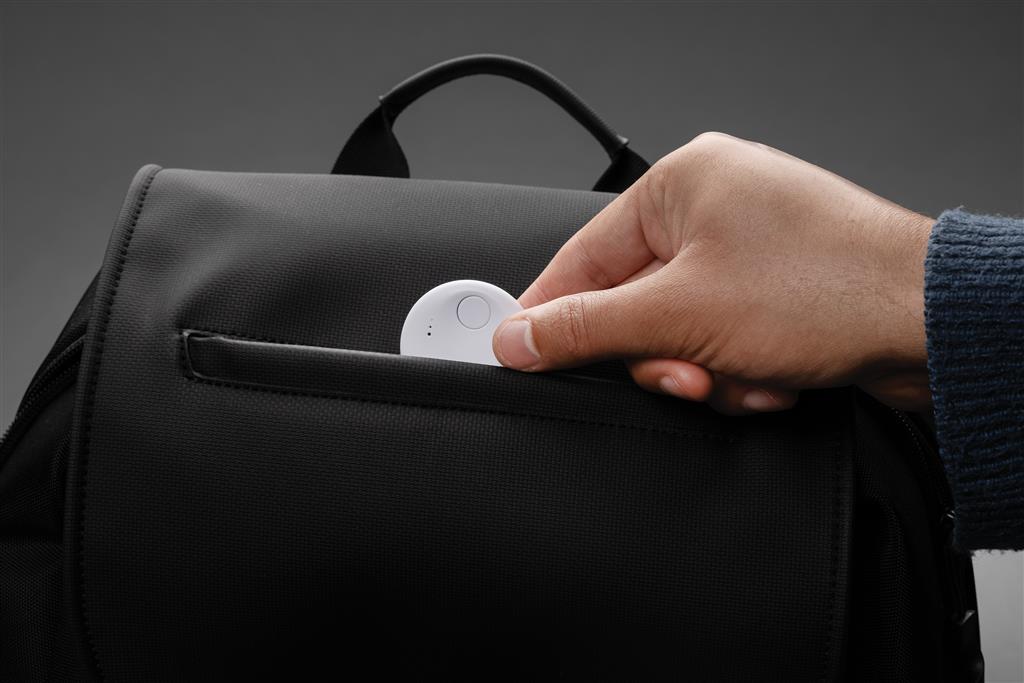 FindMate RCS Recycled Plastic Item Finder - illuminated