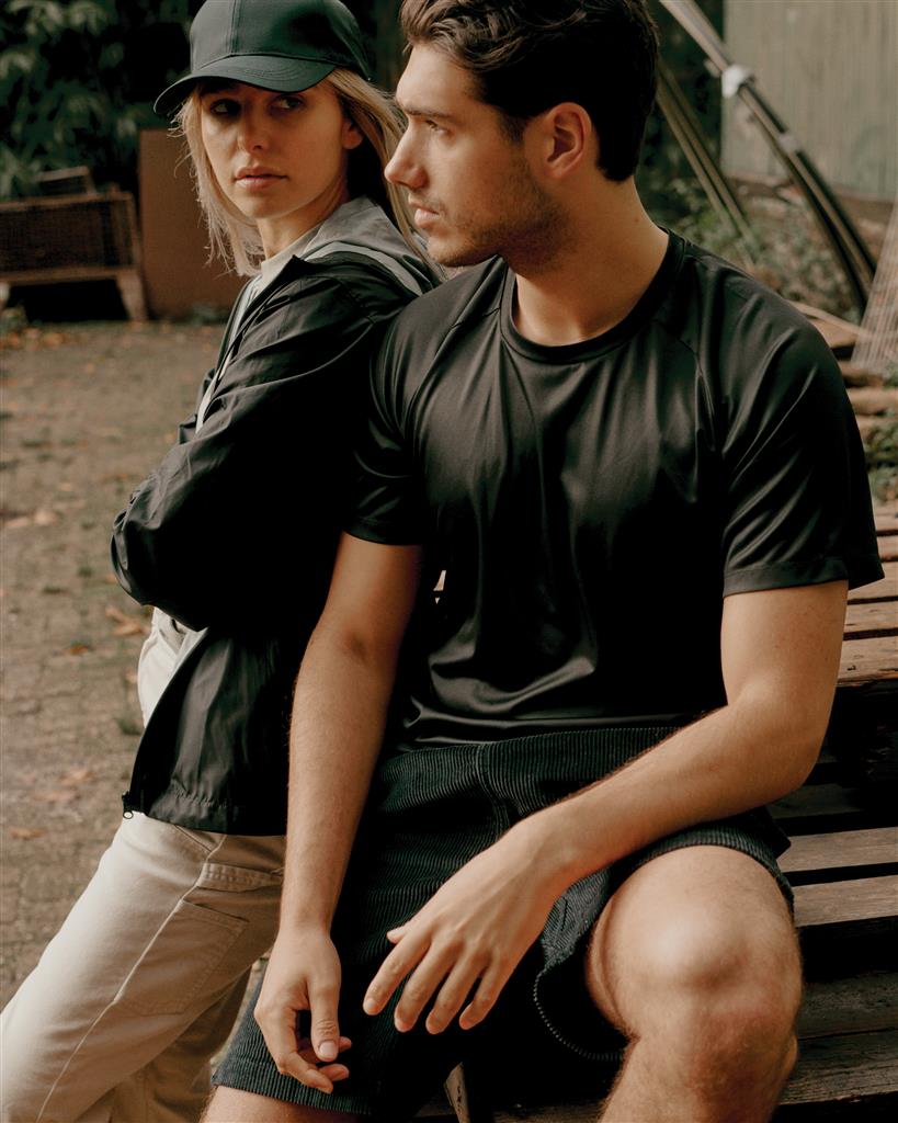 Iqoniq Tikal recycled polyester quick dry sport t-shirt - illuminated