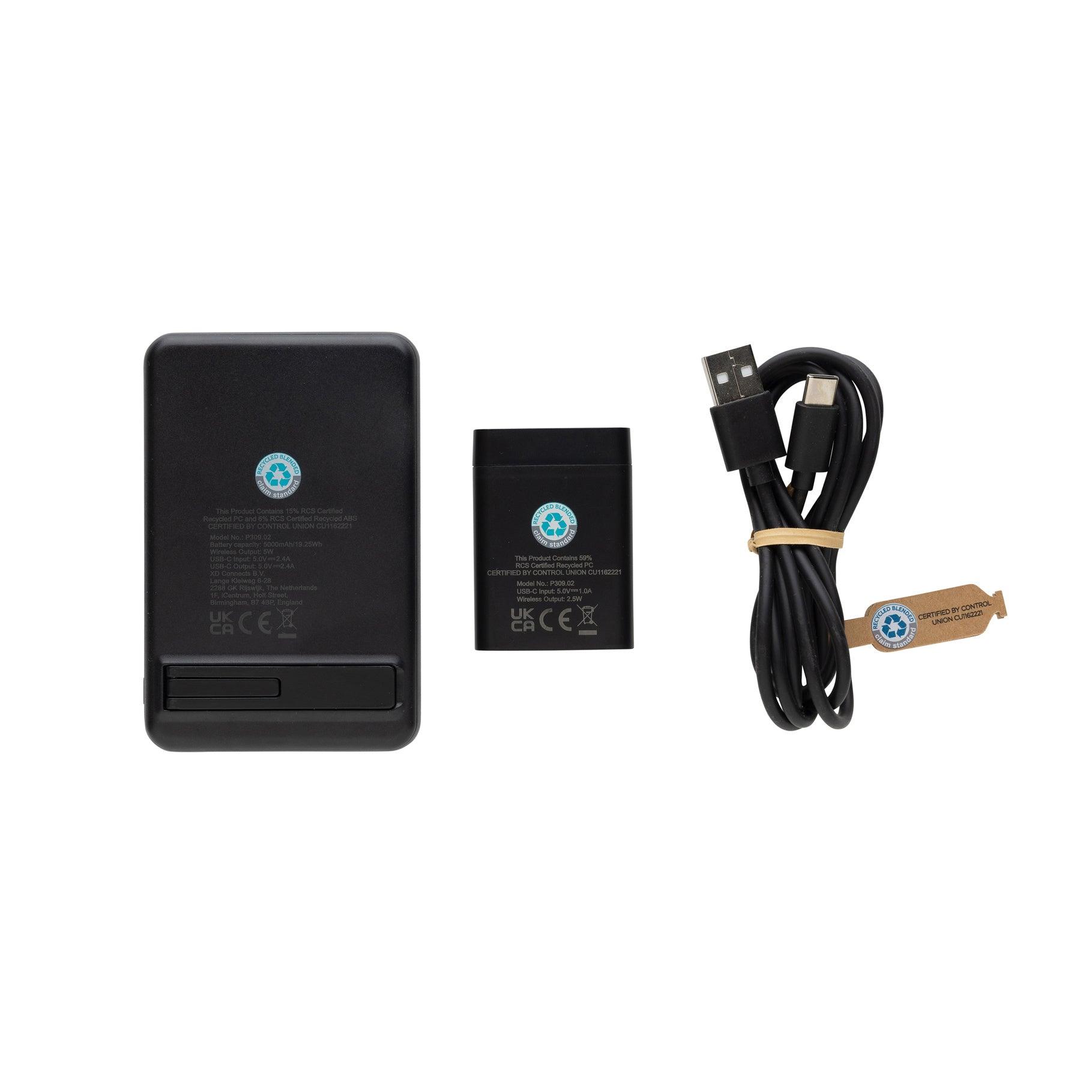 Logo Branded Recycled Powerbank with 3-in-1 Charger - Powerbase - illuminated