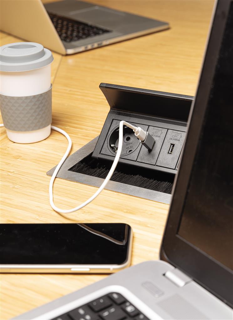 USB A to USB C adapter - illuminated