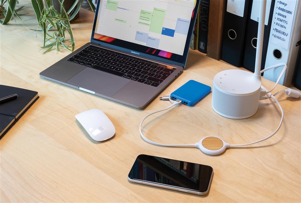 3-in-1 cable with 5W bamboo wireless charger - illuminated