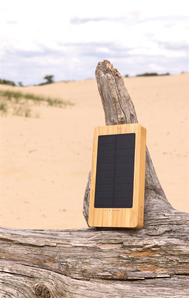 Sunwick 10.000 mAh Bamboo solar powerbank - illuminated