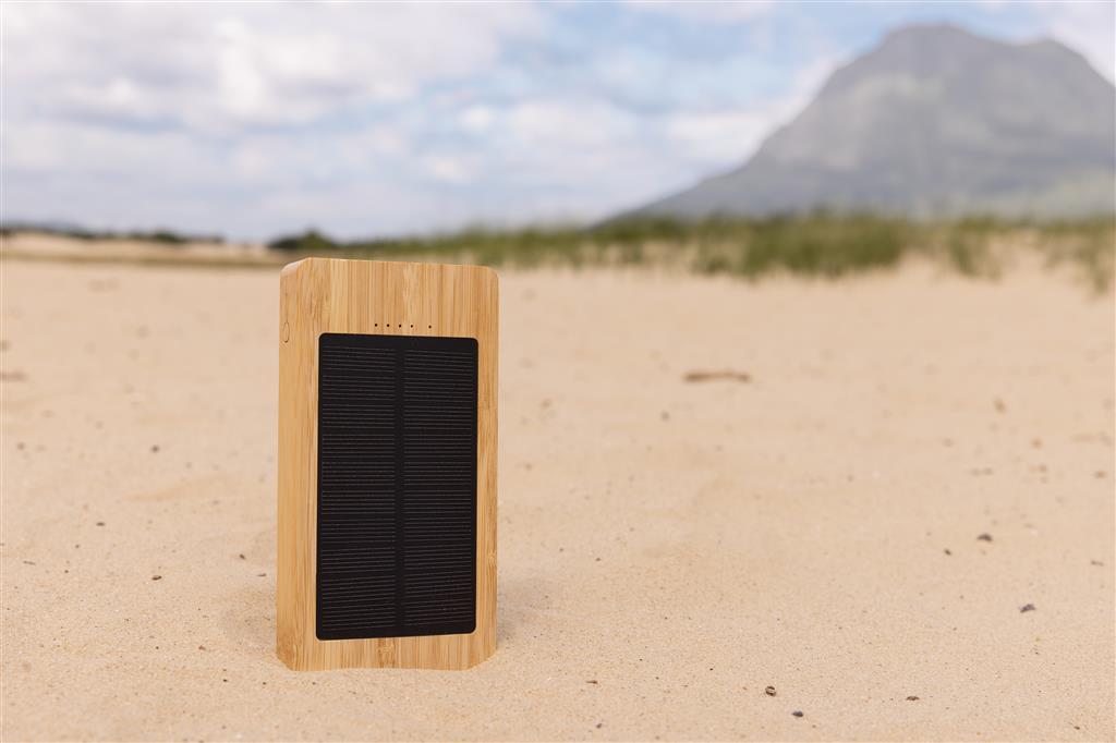 Sunwick 10.000 mAh Bamboo solar powerbank - illuminated
