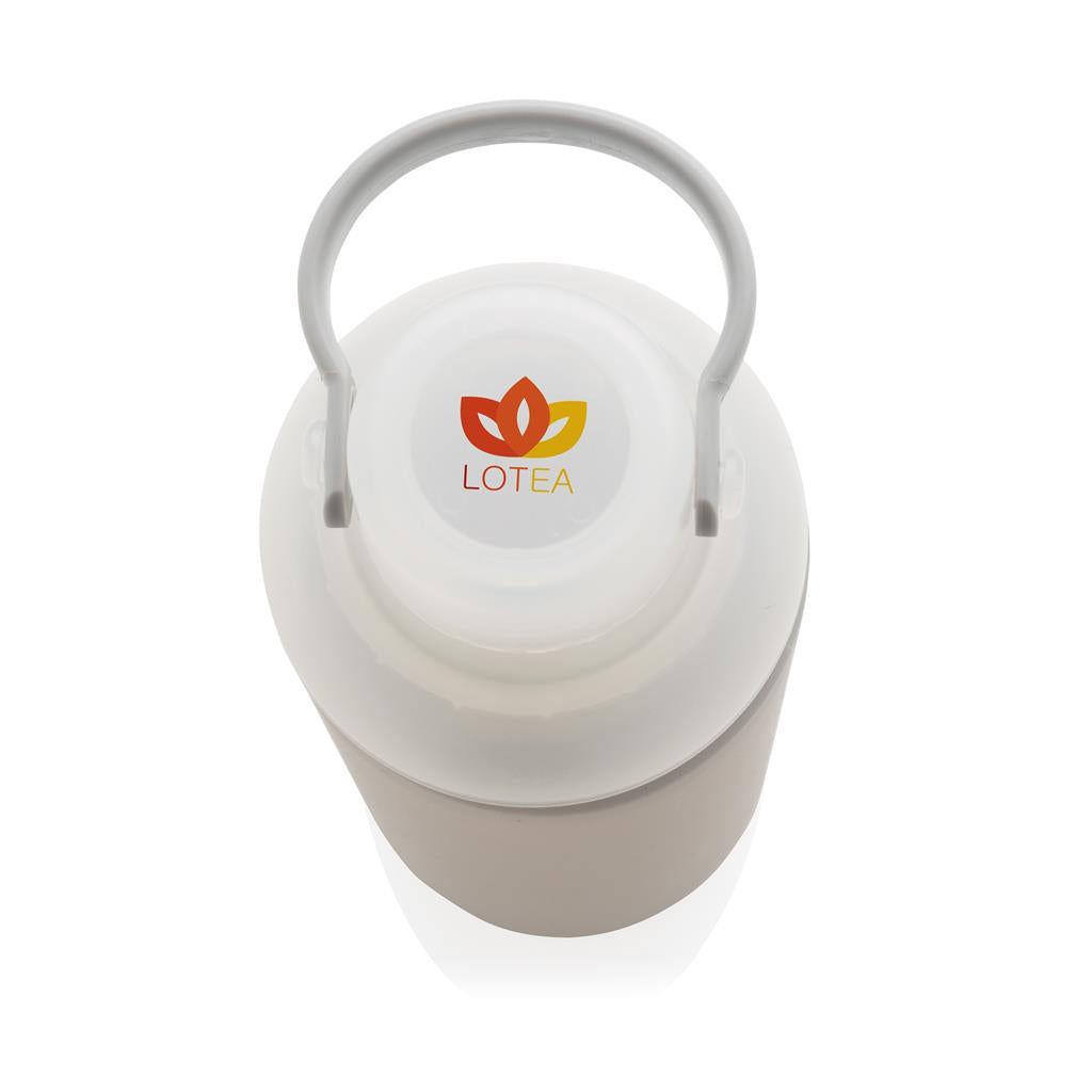 Glass water bottle with silicone sleeve - illuminated