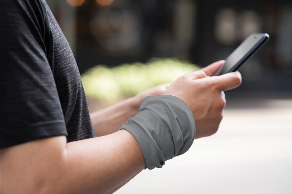 Multifunctional scarf - illuminated