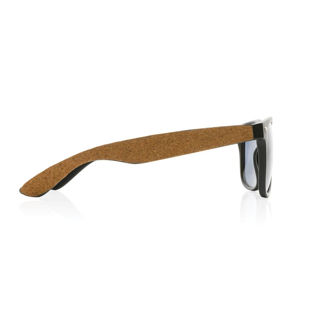 GRS recycled PC plastic sunglasses with cork - illuminated