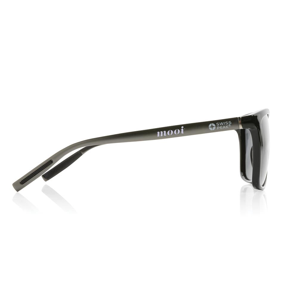 Swiss Peak RCS rplastic polarised sunglasses - illuminated