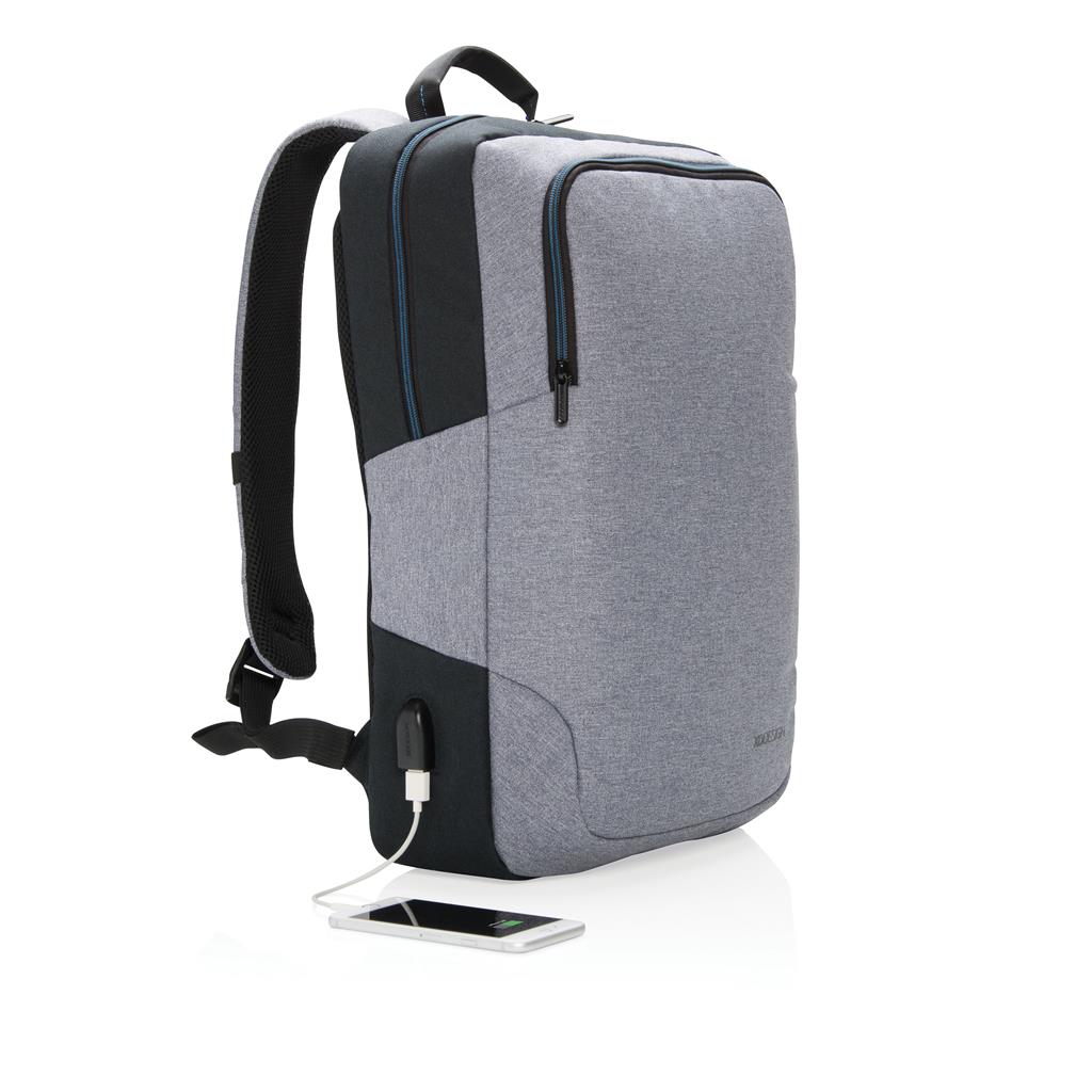 Arata 15” laptop backpack - illuminated
