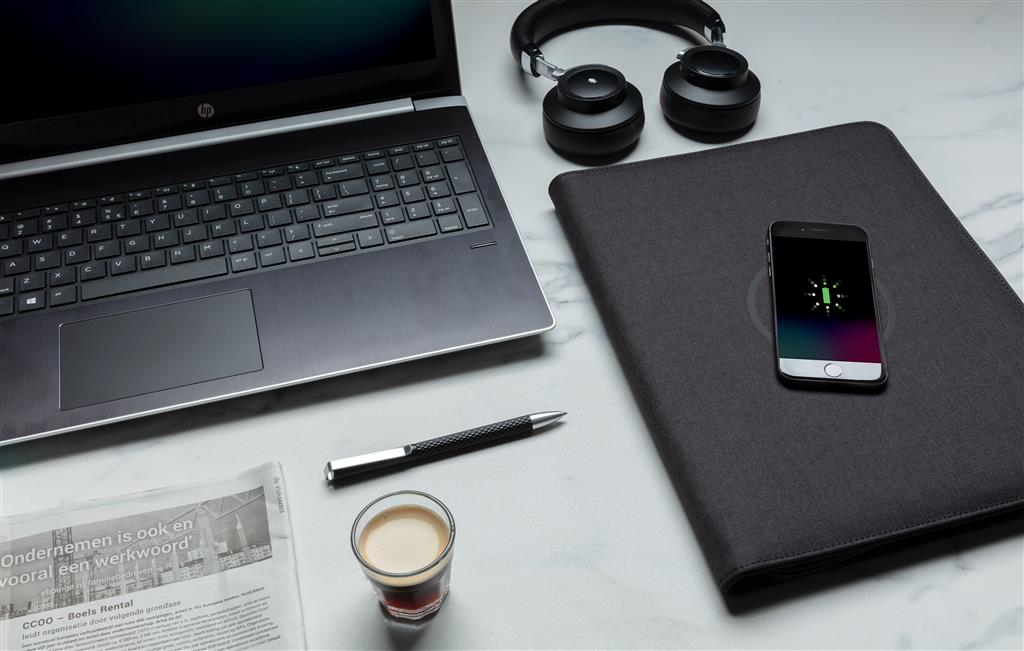 Air 5W wireless charging portfolio A4 w/ 5000 mAh powerbank - illuminated