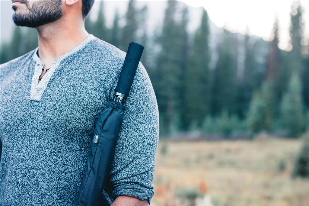 Swiss Peak Aware™ Ultra-light manual 25” Alu umbrella - illuminated