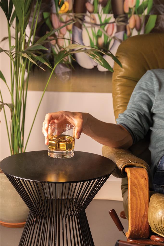 Re-usable stainless steel ice cubes 4pc - illuminated