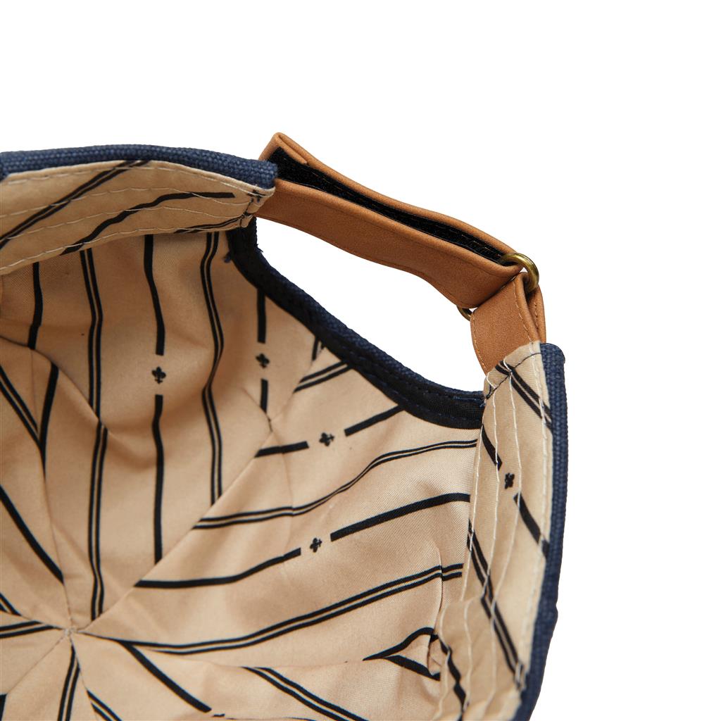 VINGA Bosler AWARE™ canvas cap - illuminated