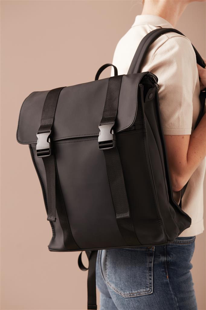 VINGA Baltimore Backpack - illuminated