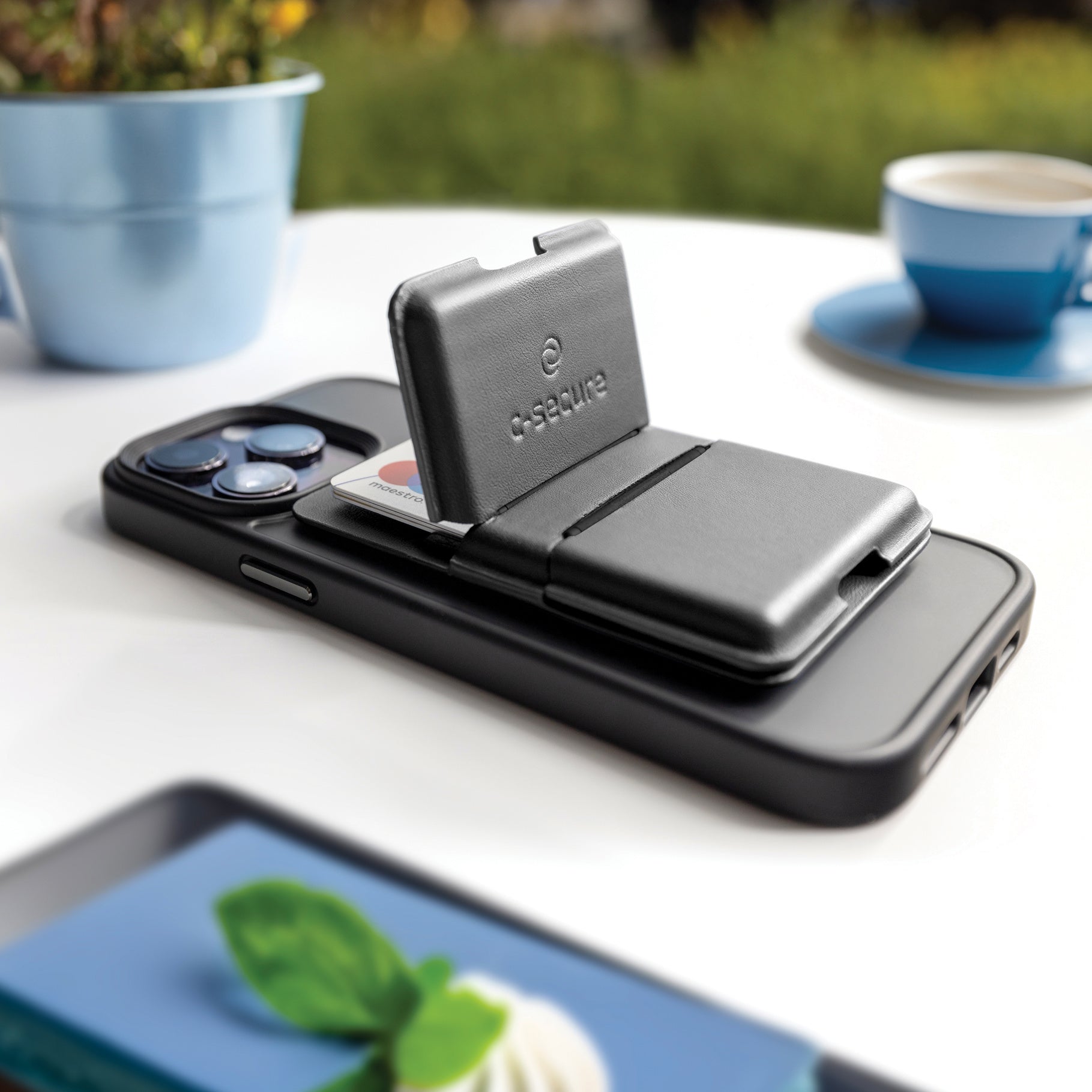 Phone Wallet and Stand - C-Secure MagSafe