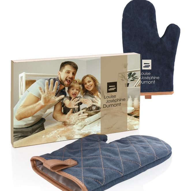 relax merchbox oven mitt